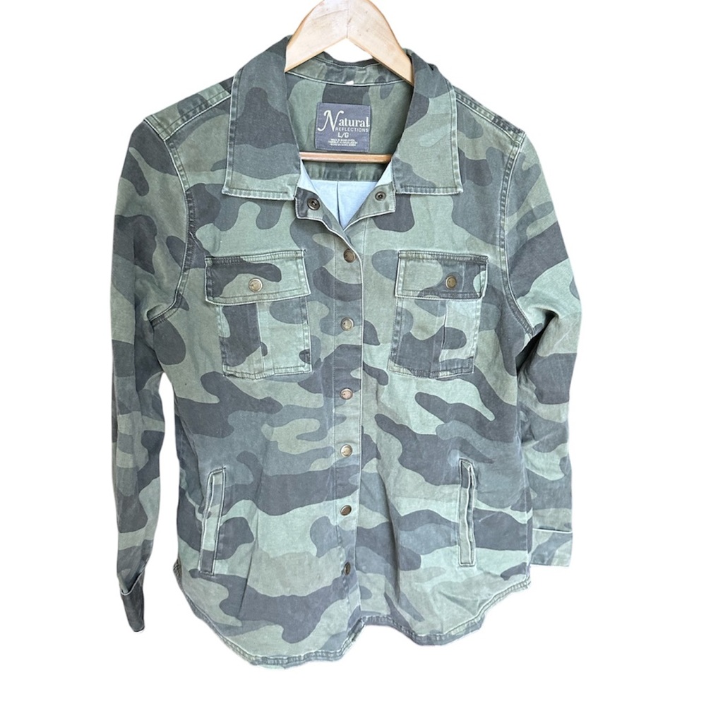 Natural Reflections Women’s Large Camo Jacket